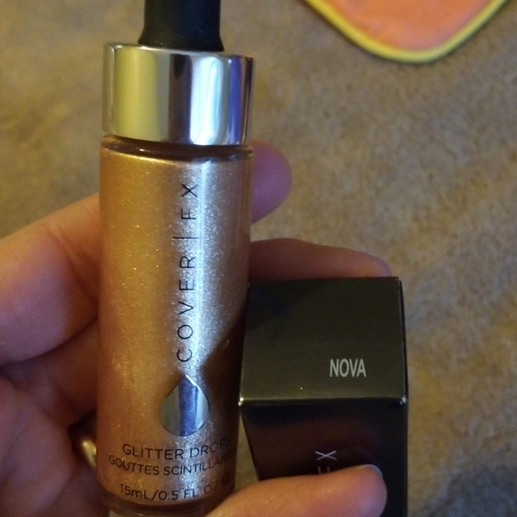 Cover FX Glitter drops in Nova color - Picture 4 of 4